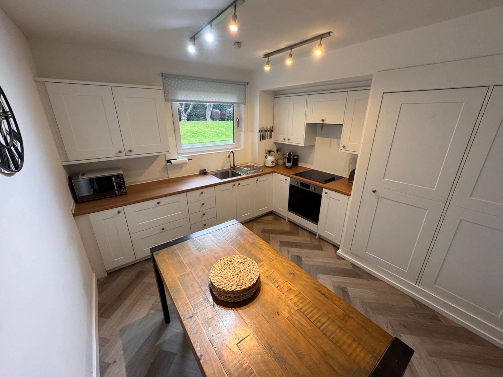 3 Bedroom Tranquil Ground Floor Flat In Merchiston Appartamento *